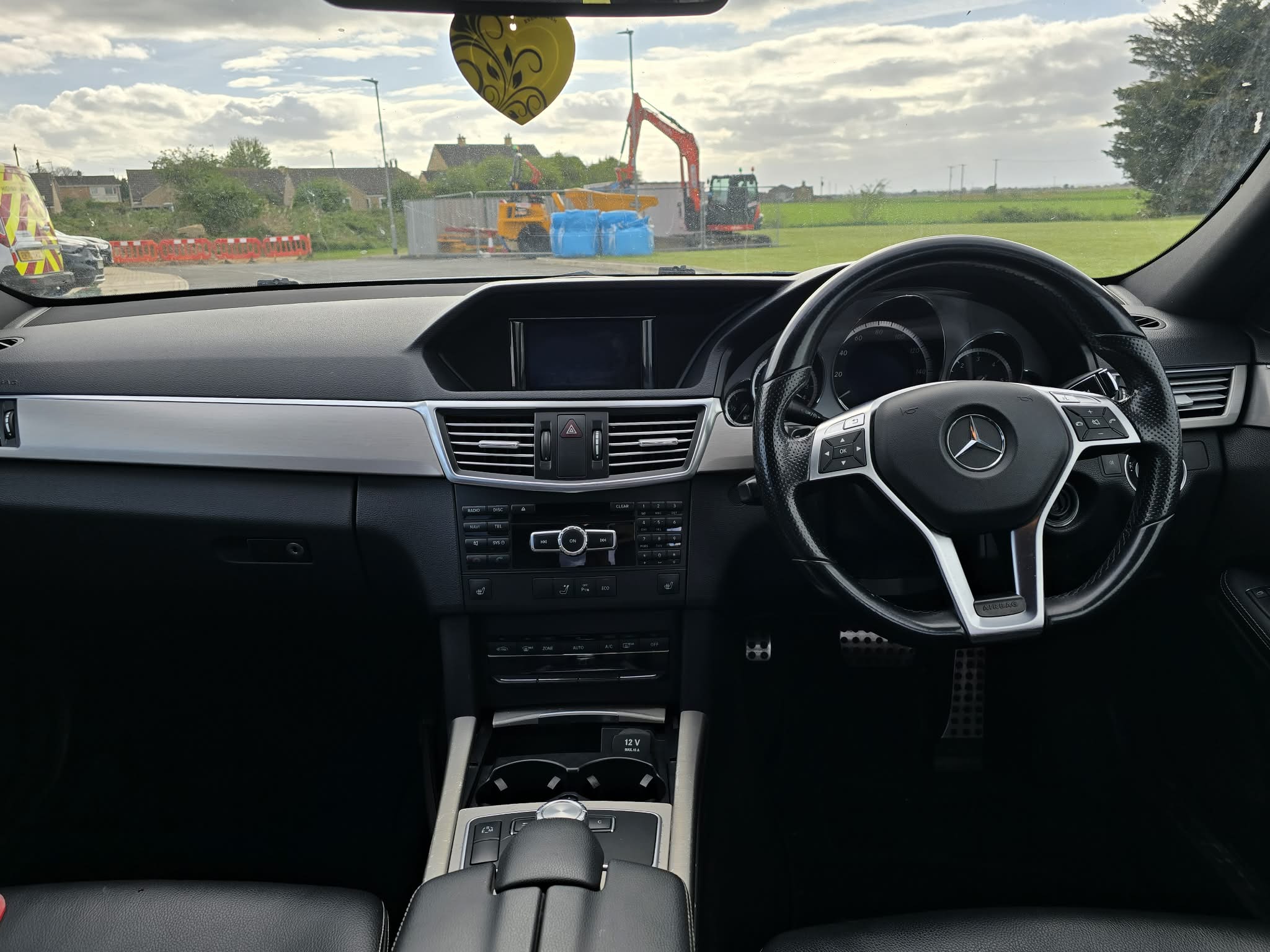 E220